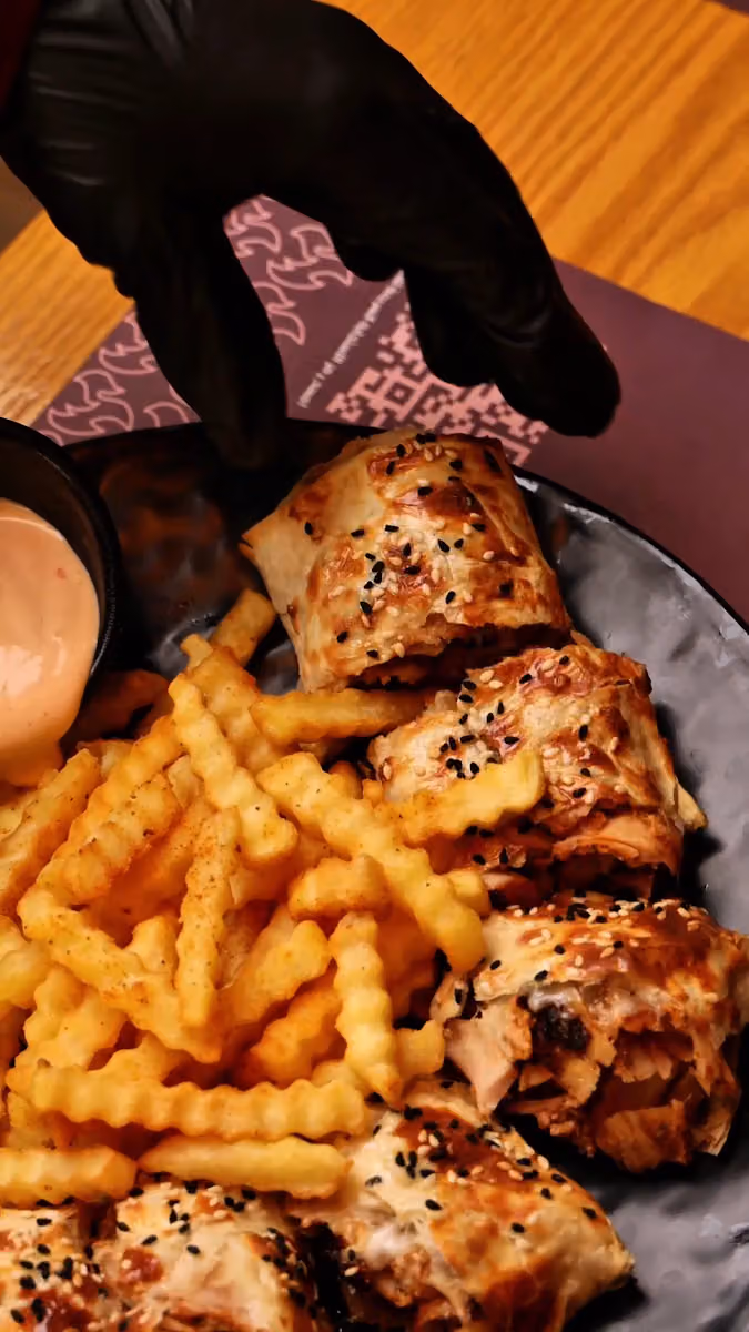 Ghammas restaurant | مطعم غماس - فرع الروضة