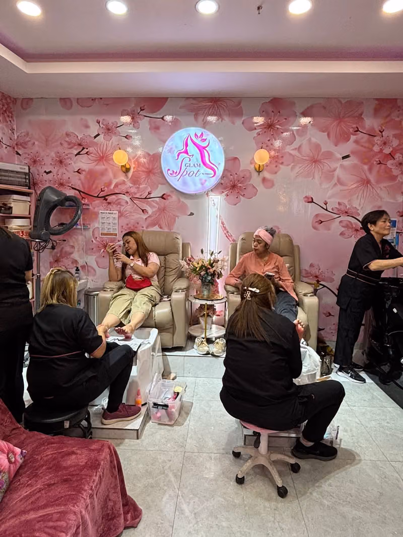 Glam Spot by Ysabelle