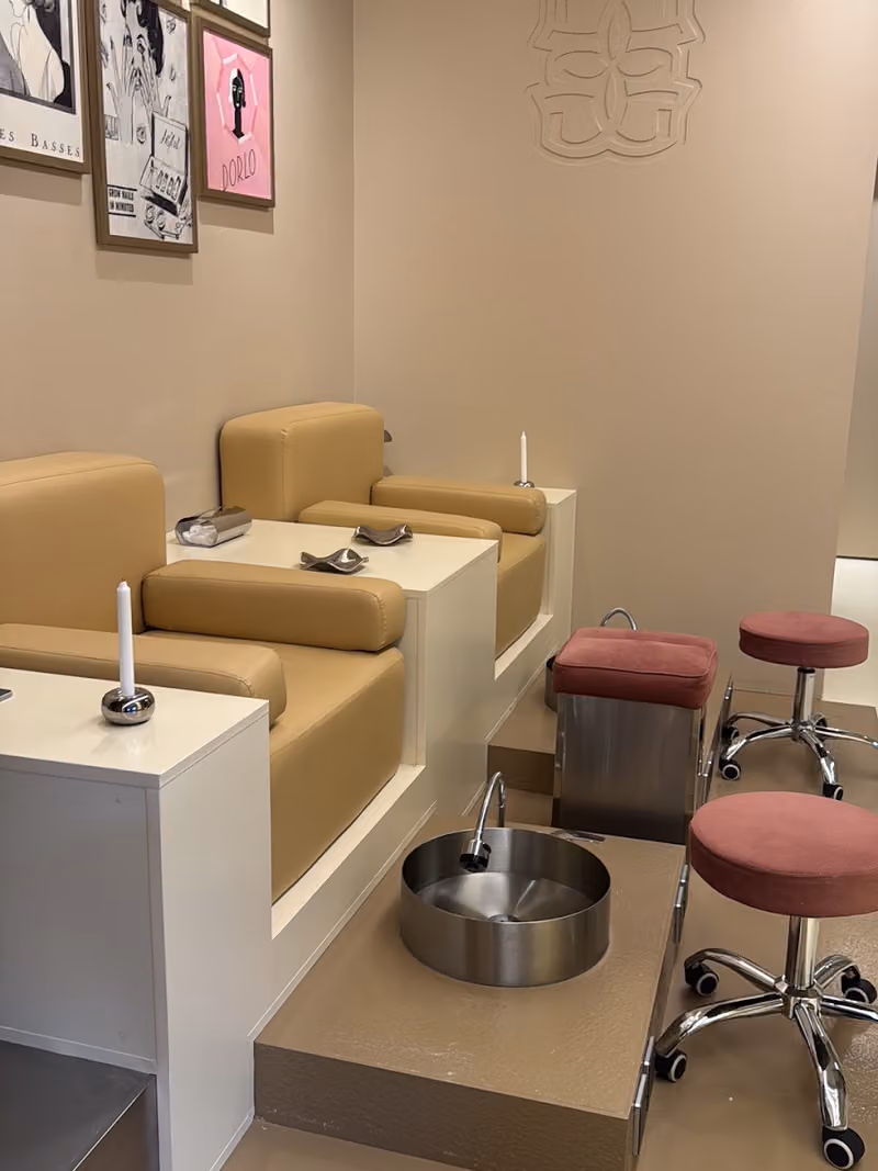 Glow & Grace | Nail Studio