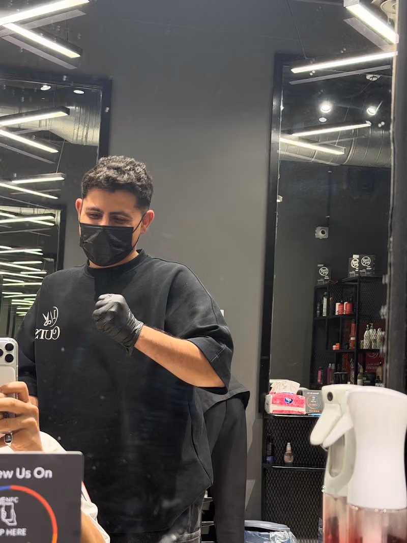 Halfcut Salon | هاف كت صالون