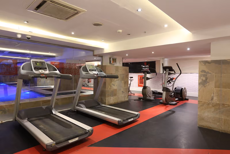 HCare GYM at Holiday Inn Al Qasr Hotel