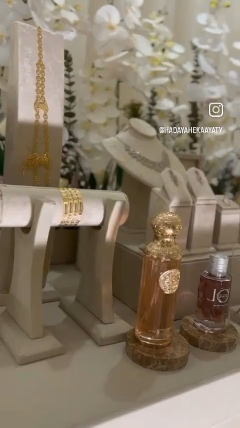 هدايا حكاياتي