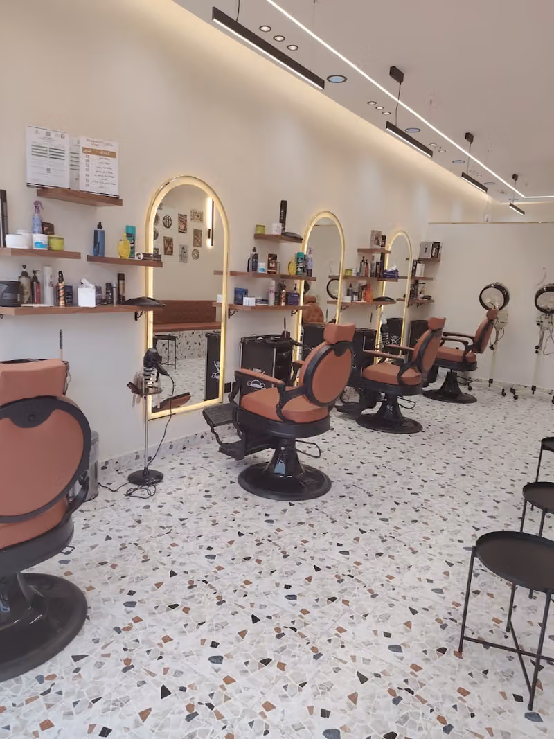 حلاق 84 Barber