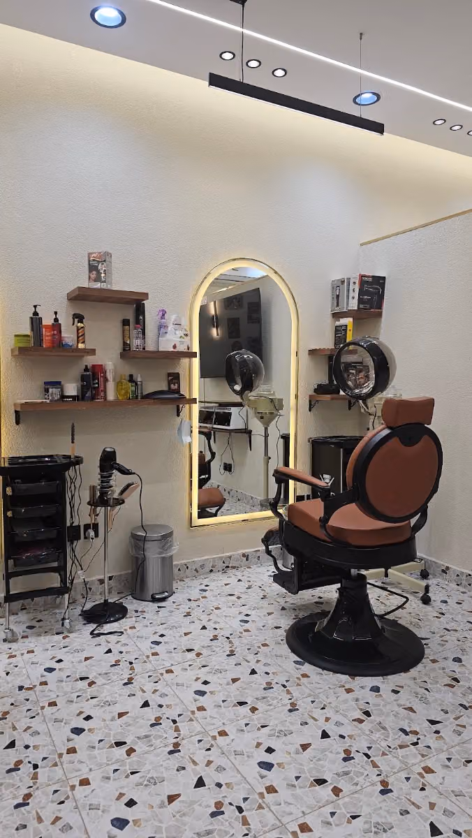 حلاق 84 Barber