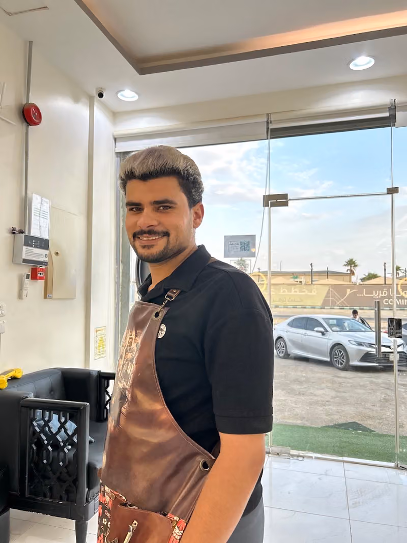 حلاق عبدالاله للعناية بالرجال
