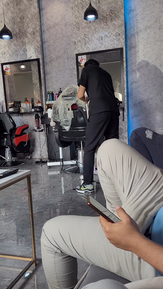 حلاق الاحتراف المغربي Moroccan barber