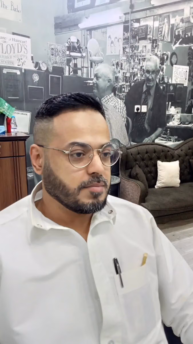 حلاق المثيل للحلاقة الرجالية