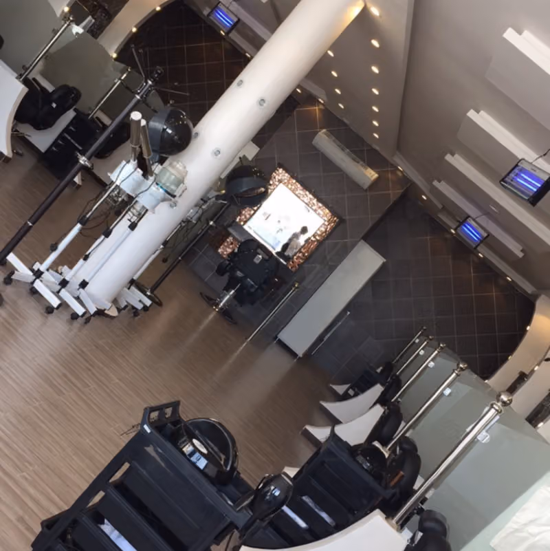حلاق درة المستشار