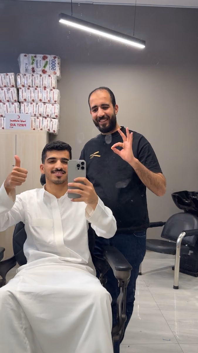حلاق فيرست هير FIRST HAIR