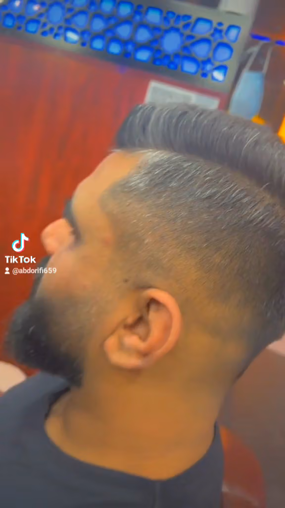 حلاق غرفه الأساطير للحلاقة
