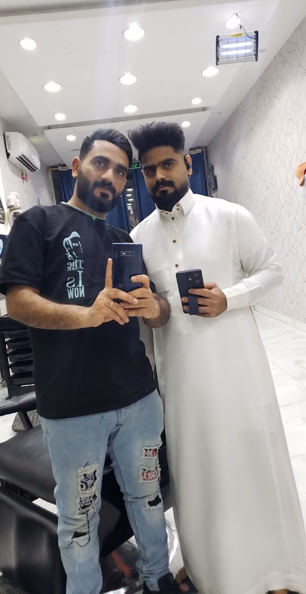 حلاق إبداع الفن