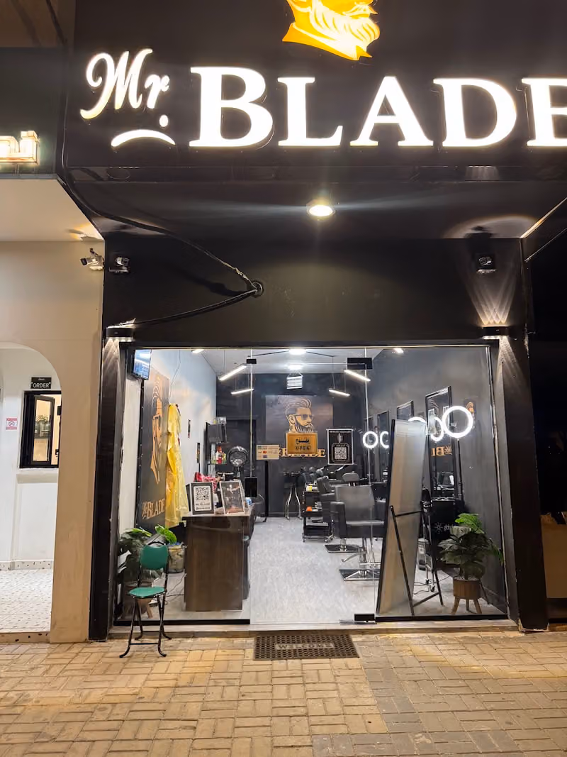 حلاق MR BLADE