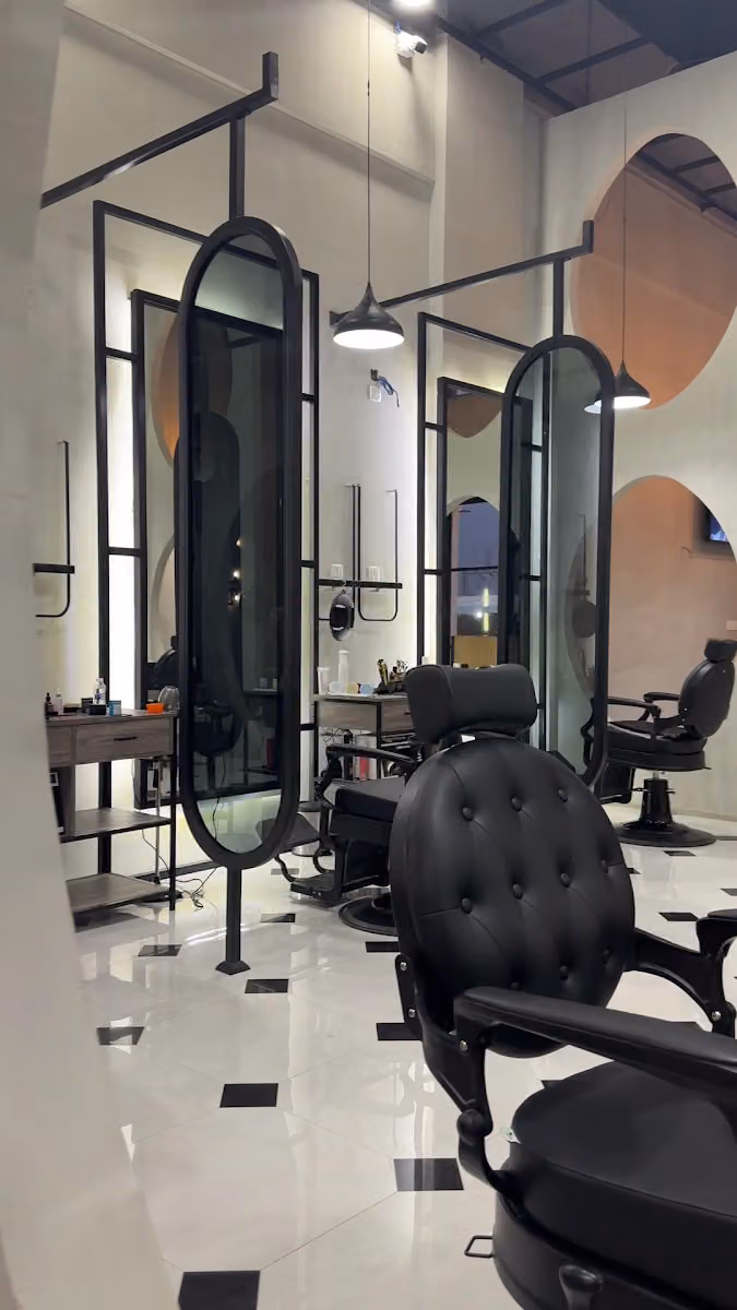 حلاق ميرور | Mirror Barbershop