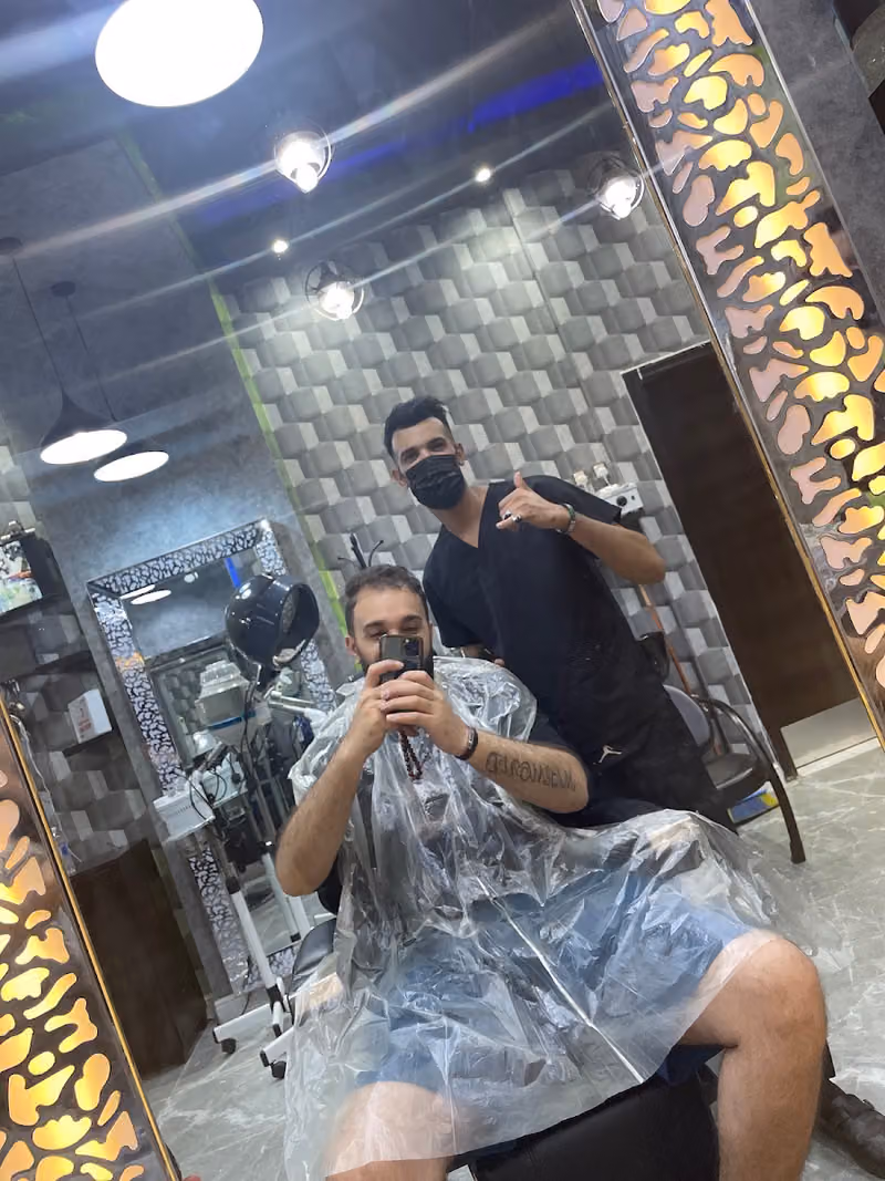 حلاق نظرة أنيقة | Elegant Look Barber