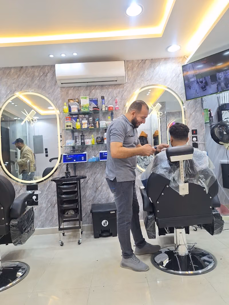حلاق تلال الابداع