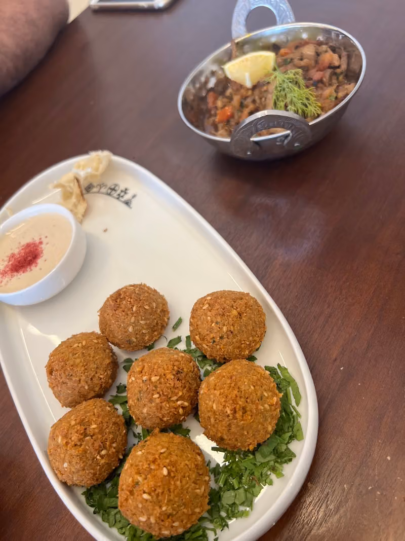 حمسة و تغميسة