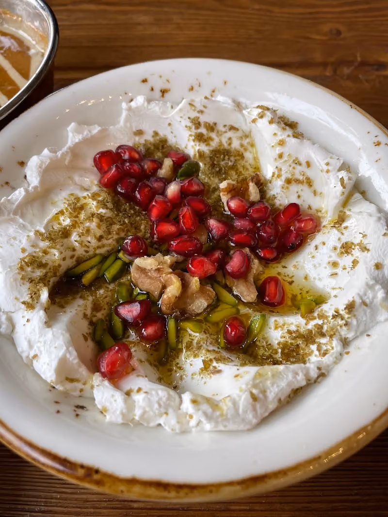 حمسة و تغميسة