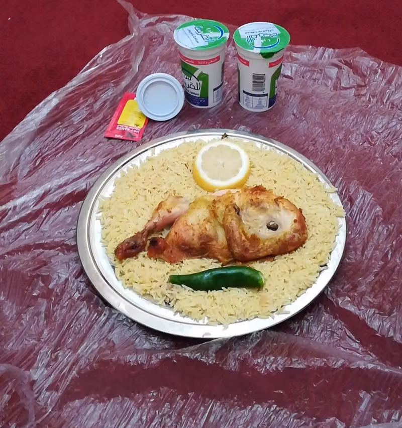حنيذ و مندي الجنوب حي الرمال