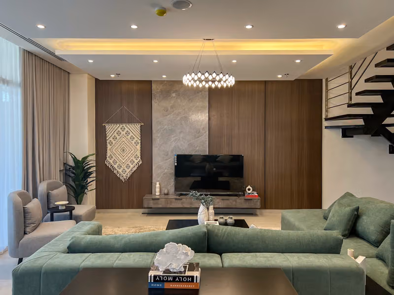 home holidays vip
