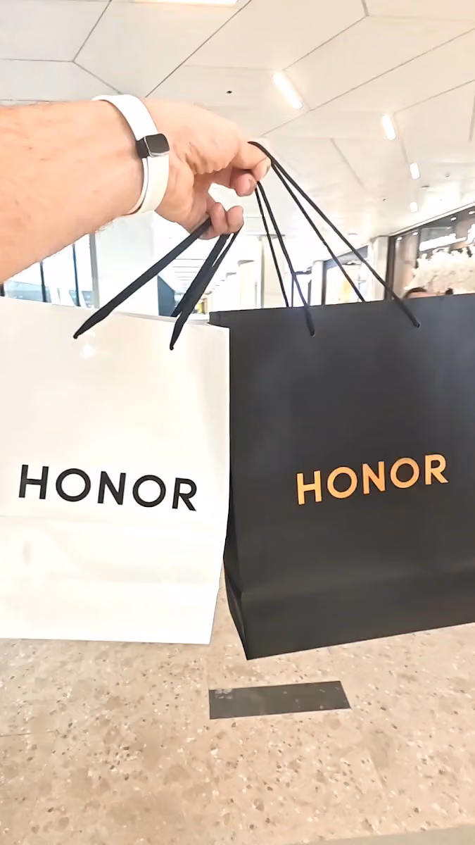 HONOR Experience Store & Service Center | Solitaire Mall متجر هونر المعتمد و خدمة هونر | السوليتير مول
