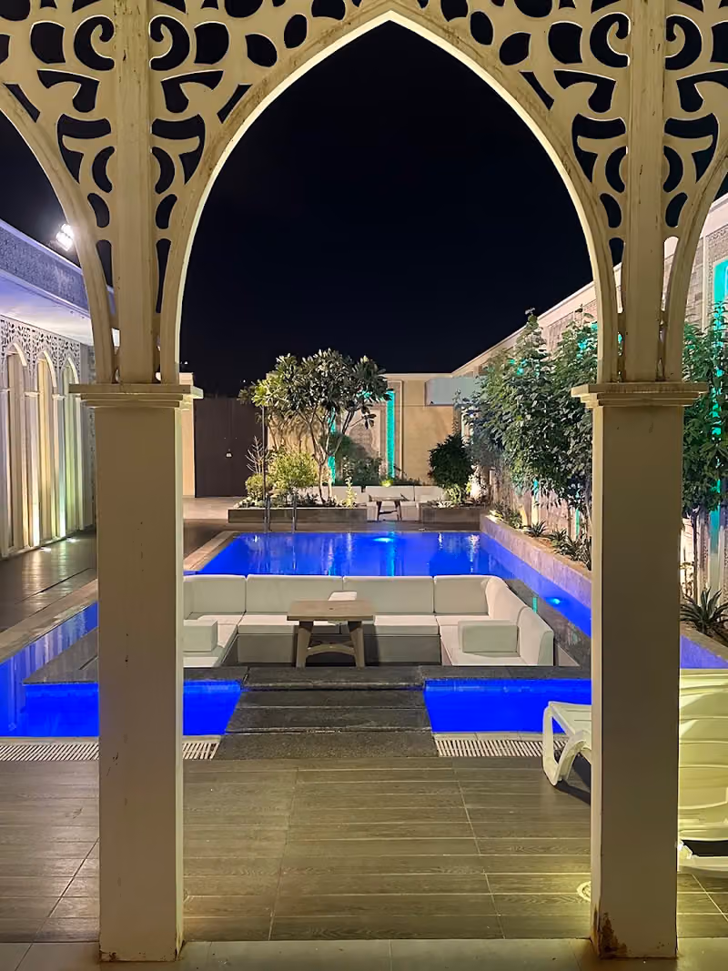 حياة مودرن الفندقية