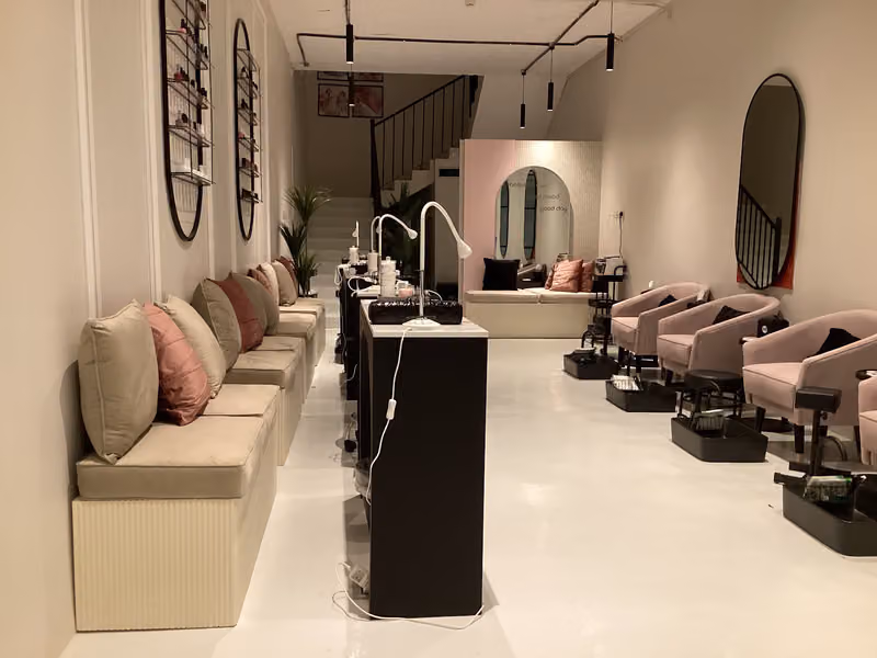 إليف للتزيين Elif Salon ( فرع الملقا )