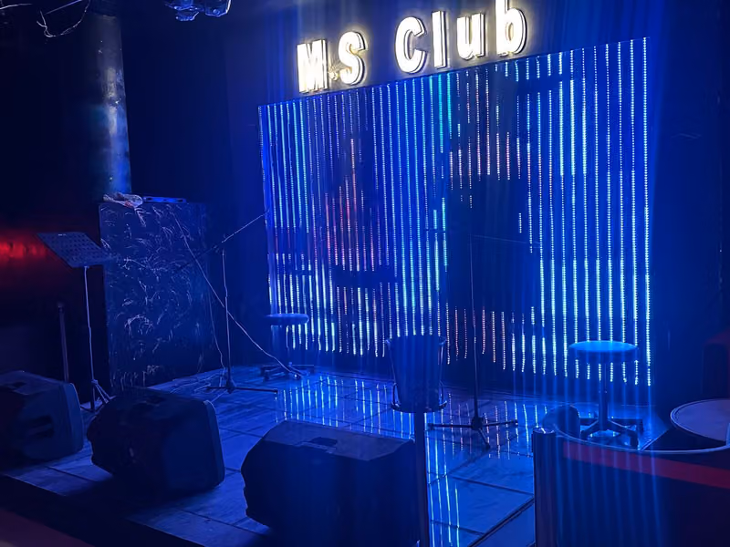 إم اس كلوب مطعم و كافيه و لاونج & M.S CLUB , LOUNGE