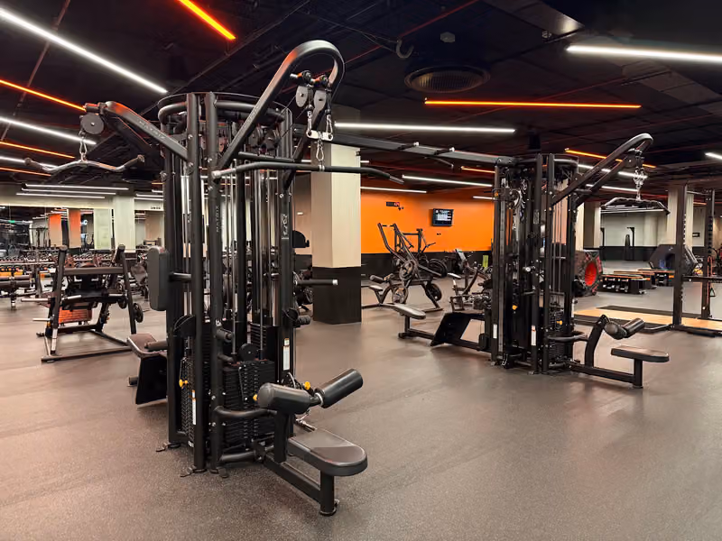 iN2Fitness - Al Malaz Men