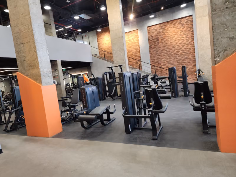 iN2Fitness - Al Nakheel