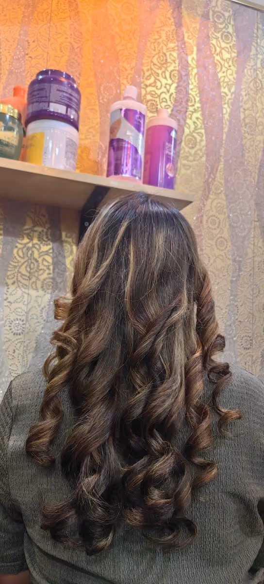 Indian Ladies Salon Aziziya