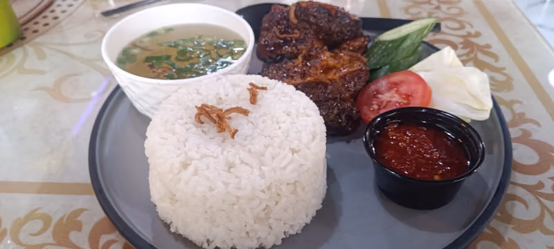 مطعم المنال الماسى