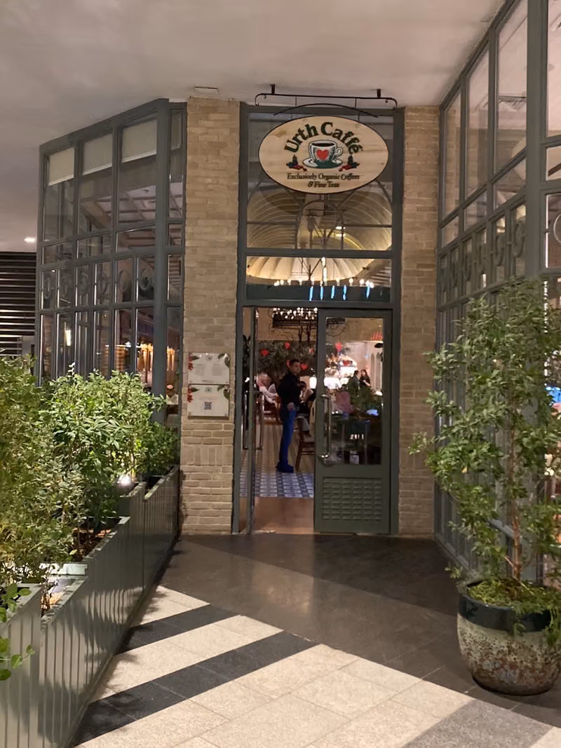 Urth Caffe - ROSHN Front