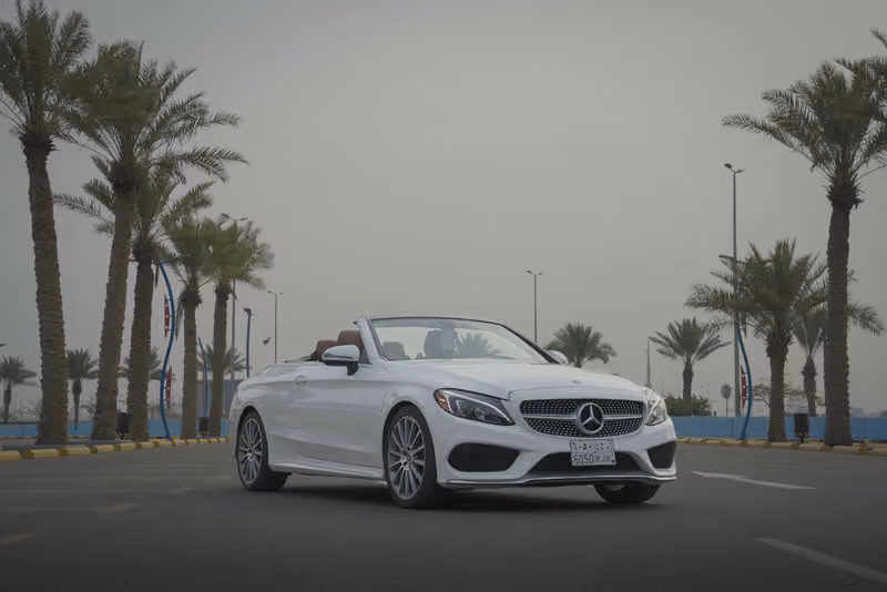 إيسار لتأجير السيارات في الرياض
