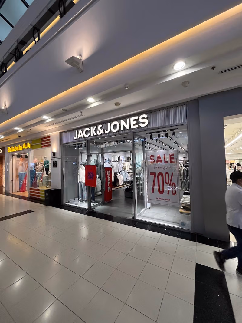 JACK & JONES