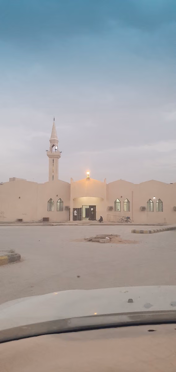 جامع علي بن أبي طالب رضي الله عنه.