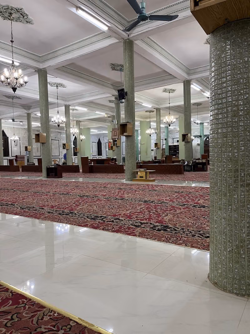 جامع والدة الملك فهد
