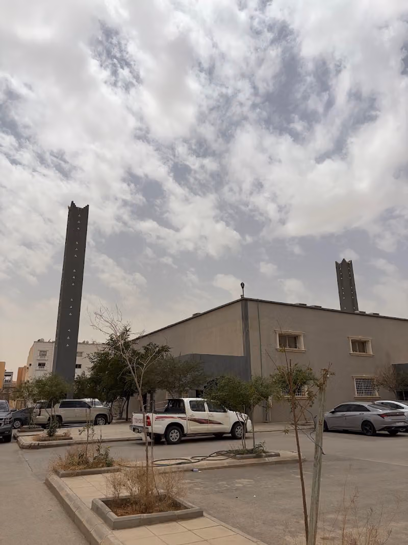 جامع والدة نهار فيصل آل منديل
