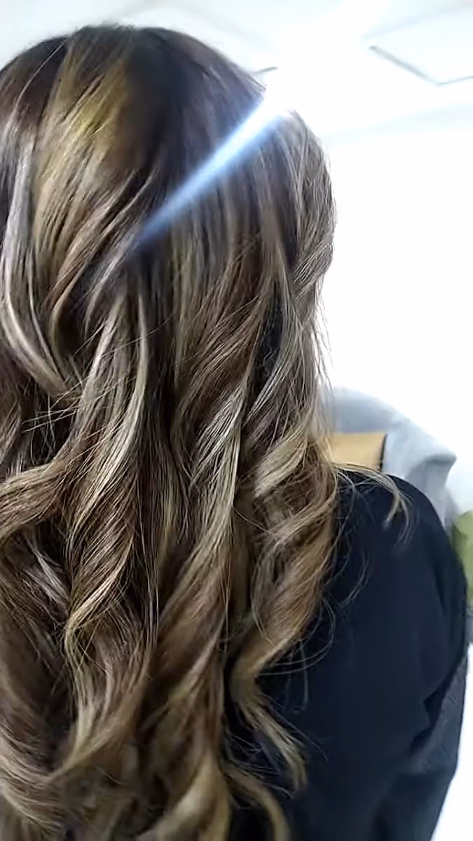 صالون جودي سواغ Jeudi Soir Salon