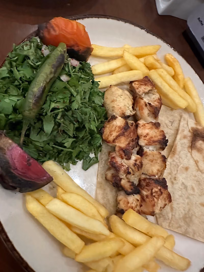 مطعم جونيه