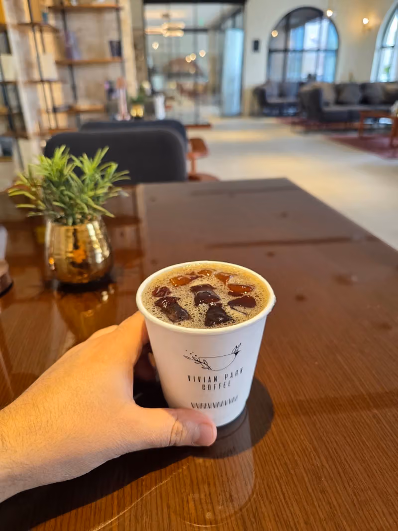 كافيه فيفيان بارك الرائد