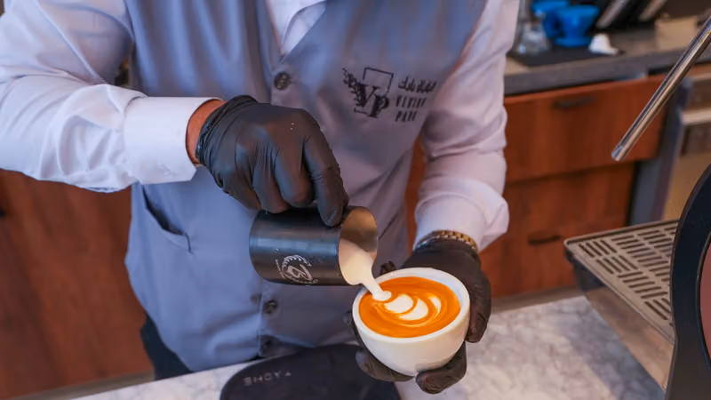 كافيه فيفيان بارك الرائد