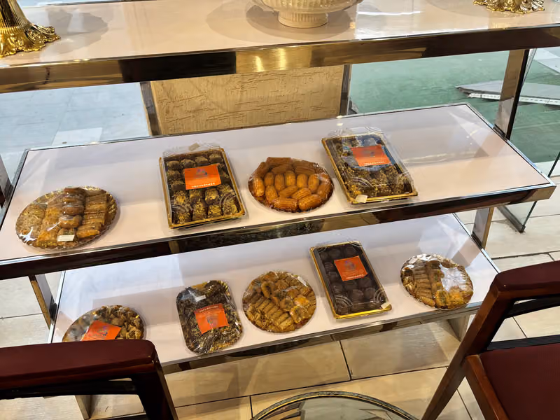 كافيه و لاونج آصل الحلا الجرادية 24 Origin of Sweetness Cafe & Lounge