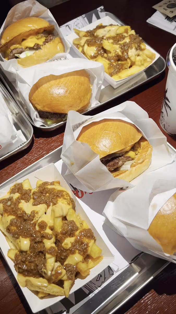 CAMPRQ BURGER