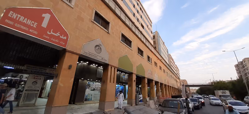 كاميرات مراقبة ،داش كام السيارات،انتركم ، اجهزة تتبع السيارات،تمديد شبكات ومقويات النت،اقفال الكترونية
