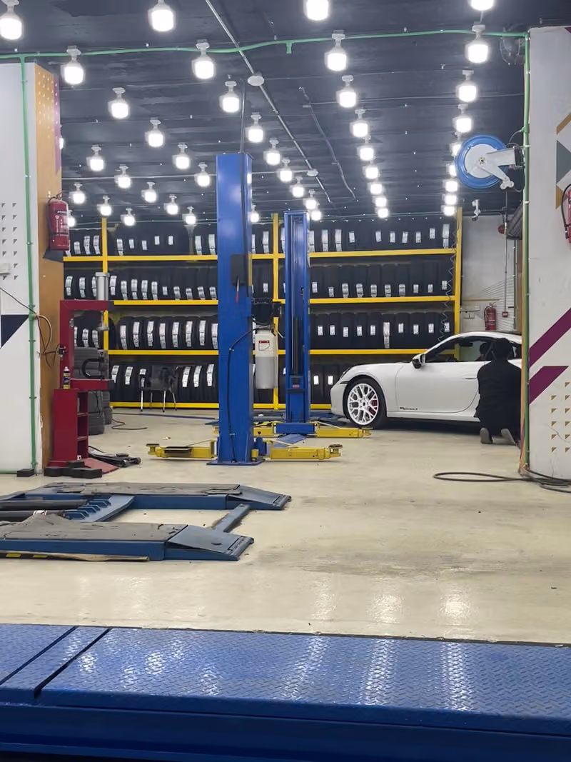 كفرات وبطاريات العروض القيمة لجميع أنواع الاطارات Tires Offers