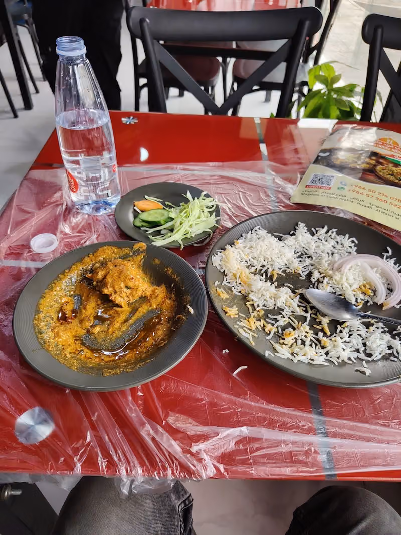 Khamisha tandoori food house Indian restaurant