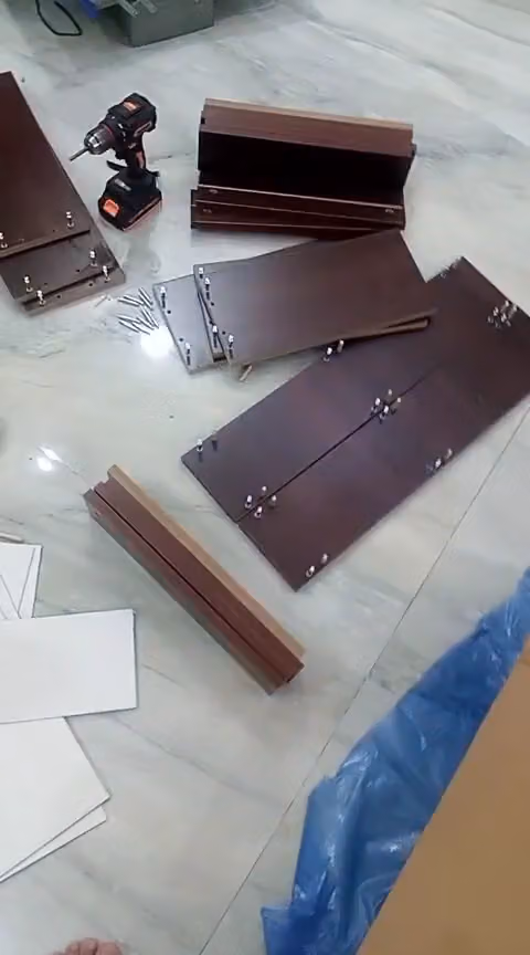Khan Expert Carpenter