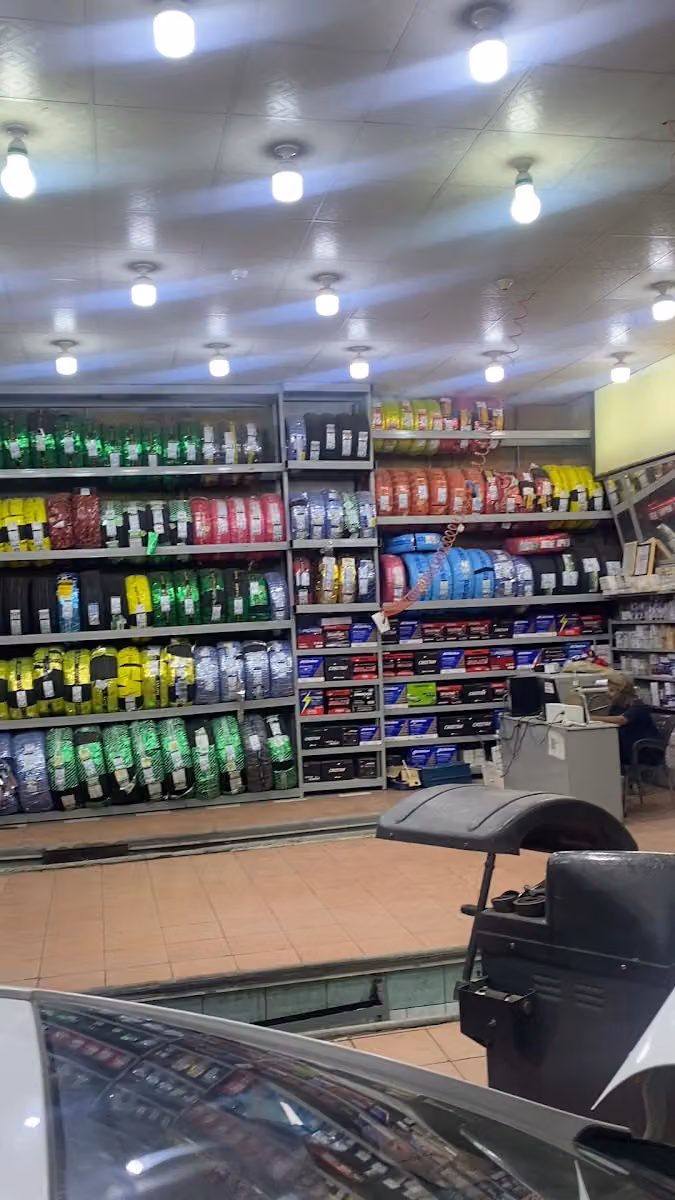 خبرة المحركات لصيانة السيارات
