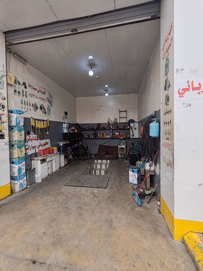 كهربائي سيارات الدوسري