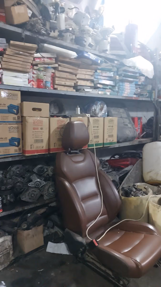 كهربائي ومكينكي سيارات ورشةساره الفراج